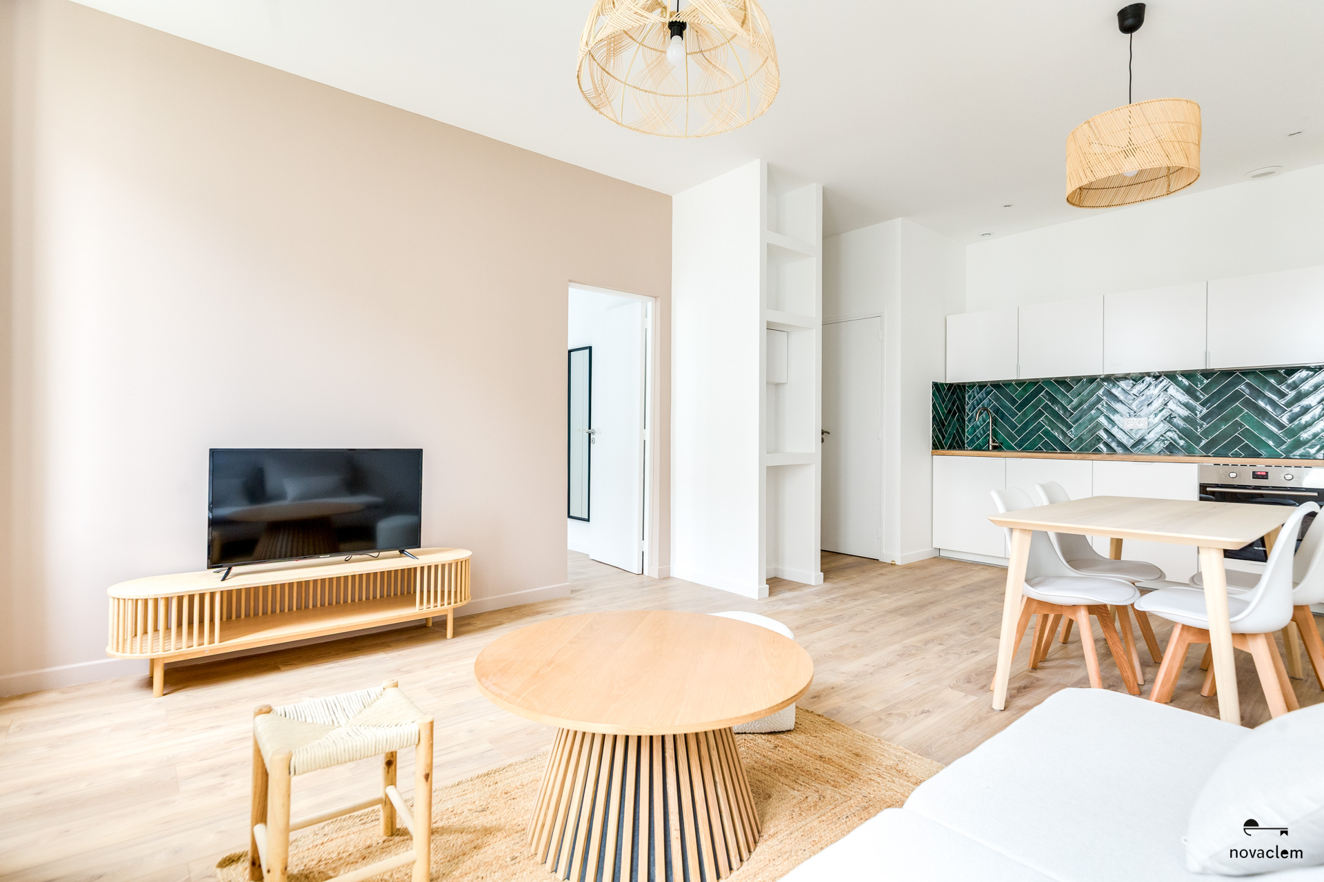 Novaclem - salon T2 Rouet après travaux - Investissement Marseille