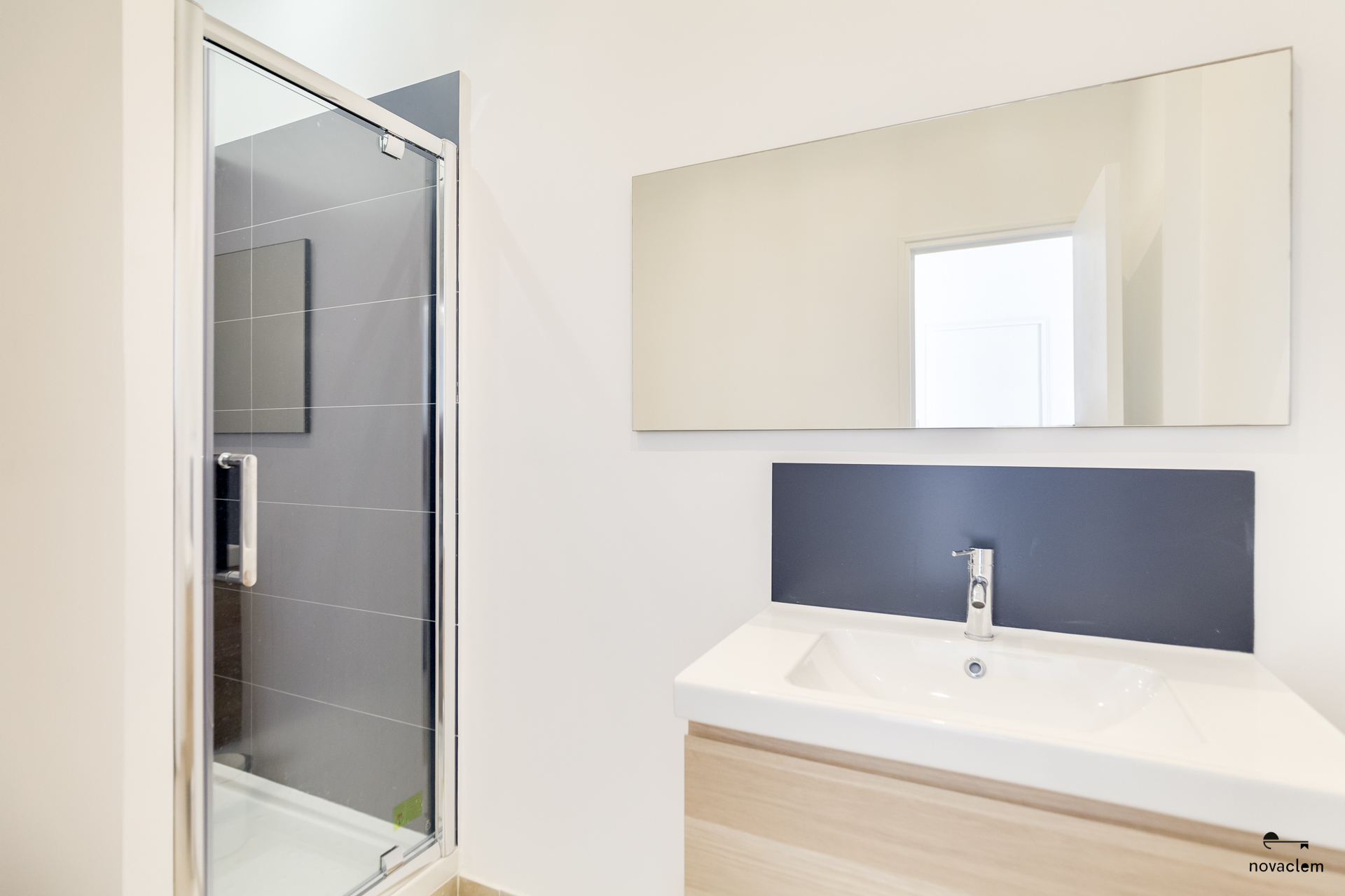 Novaclem - salle de bain T2 Loubière - après travaux - Investissement Marseille